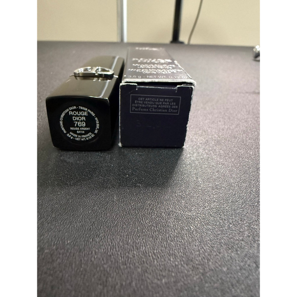 Dior Lipstick - Rouge Dior in 769 Rouge Ardent Satin - Picture 6 of 6